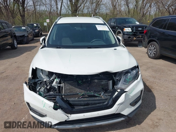 2017 Nissan Rogue SV with VIN KNMAT2MV4HP545909, listed as a IAAI auction lot 41914101 with 132,290 mi miles and . Bid and sale history available at DreamBid. Image 12.