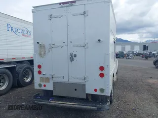 2015 Ford F-250 XL with VIN 1FDBF2B67FED21660, listed as a IAAI auction lot 42014093 with 560,205 mi miles and . Bid and sale history available at DreamBid. Image 16.