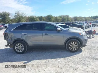 2020 Kia Sorento LX with VIN 5XYPG4A32LG657424, listed as a IAAI auction lot 41336453 with 132,805 mi miles. Bid and sale history available at carsss.com. Image 14.