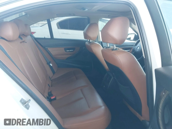 2013 BMW 3 Series 328i с VIN WBA3A5C54DF603211, выставлен на аукционе IAAI как лот 42541672 с пробегом 165 350 миль миль и . История ставок и продаж доступна на DreamBid. Изображение 8.