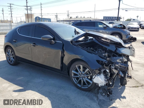 2024 Mazda 3 S Preferred z VIN JM1BPALM2R1721467, wystawiony jako Copart lot #54948775 z przebiegiem Nie podano mil oraz Szkoda całkowita • Salvage title. Historia ofert i sprzedaży dostępna na DreamBid. Obrazek 4.