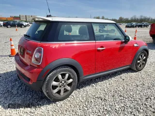 2009 MINI Hardtop S with VIN WMWMF73599TW87973, listed as a Copart auction lot 53343985 with 73,742 mi miles and Salvage Title. Bid and sale history available at DreamBid. Image 3.