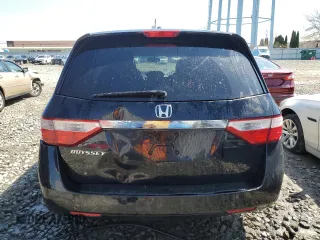 2011 Honda Odyssey EX-L with VIN 5FNRL5H69BB080861, listed as a Copart auction lot 53690005 with 206,646 mi miles and Salvage Title. Bid and sale history available at DreamBid. Image 6.