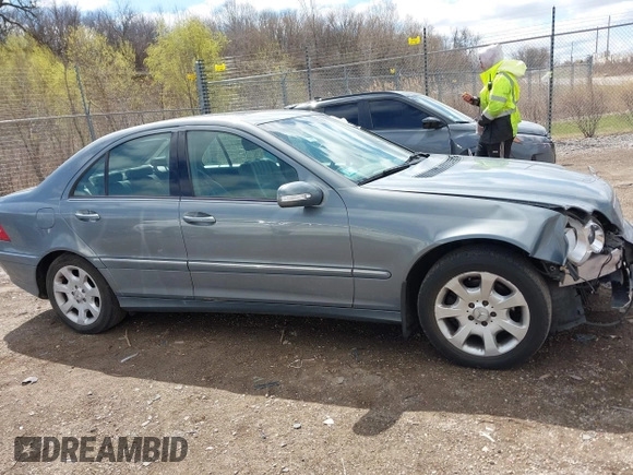 2006 Mercedes-Benz C 230 Sport с VIN WDBRF56H16F737289, выставлен на аукционе IAAI как лот 42042829 с пробегом 147 722 миль миль и . История ставок и продаж доступна на DreamBid. Изображение 14.