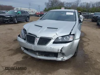 2009 Pontiac G8 GT with VIN 6G2EC57Y29L198556, listed as a IAAI auction lot 41893497 with 82,842 mi miles. Bid and sale history available at carsss.com. Image 6.