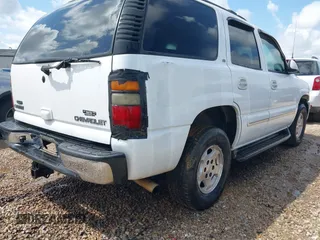 2004 Chevrolet Tahoe LT with VIN 1GNEC13ZX4R127036, listed as a IAAI auction lot 42484115 with 290,351 mi miles and . Bid and sale history available at DreamBid. Image 4.