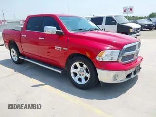 2018 Ram 1500 Lone Star Silver z VIN 1C6RR6LT0JS155196, wystawiony jako IAAI lot #42261402 z przebiegiem 64 065 mil mil oraz . Historia ofert i sprzedaży dostępna na DreamBid. Obrazek 1.