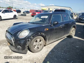 2017 MINI Hardtop 4 Door Cooper z VIN WMWXU1C39H2F92805, wystawiony jako Copart lot #61665635 z przebiegiem 74 295 mil mil oraz Szkoda całkowita • Salvage title. Historia ofert i sprzedaży dostępna na DreamBid. Obrazek 1.