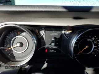 2022 Jeep Gladiator Texas Trail с VIN 1C6HJTAG8NL101992, выставлен на аукционе Copart как лот 44657105 с пробегом 30 351 миль миль и Списание • Salvage title. История ставок и продаж доступна на DreamBid. Изображение 9.