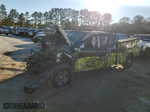 2015 GMC Sierra 2500HD available WiFi with VIN 1GD12XEG5FF582739, listed as a Copart auction lot 82648444 with 0 mi miles and Salvage Title. Bid and sale history available at carsss.com. Image 2.
