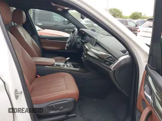 2018 BMW X5 xDrive35i with VIN 5UXKR0C51J0X91452, listed as a IAAI auction lot 41886539 with 39,521 mi miles. Bid and sale history available at carsss.com. Image 5.