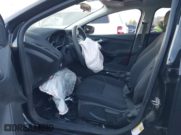 2017 Ford Focus SE with VIN 1FADP3K27HL319408, listed as a IAAI auction lot 41782300 with 78,642 mi miles and . Bid and sale history available at carsss.com. Image 5.