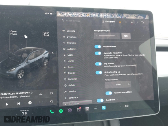 2024 Tesla Model Y Long Range z VIN 7SAYGDEEXRA226636, wystawiony jako IAAI lot #41622144 z przebiegiem 8 908 mil mil oraz . Historia ofert i sprzedaży dostępna na DreamBid. Obrazek 18.