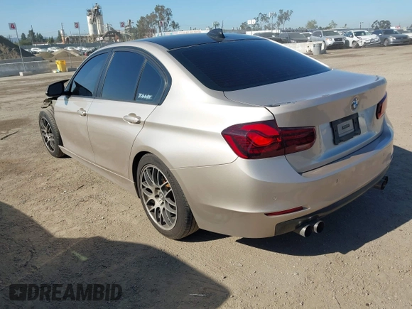 2014 BMW 3 Series 328i with VIN WBA3C1C53EK117260, listed as a IAAI auction lot 41996712 with 92,725 mi miles and . Bid and sale history available at carsss.com. Image 3.