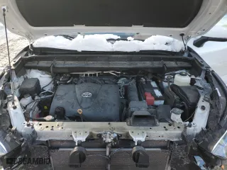 2022 Toyota Highlander XLE with VIN 5TDGZRBH1NS560710, listed as a Copart auction lot 45532235 with 57,781 mi miles and Salvage Title. Bid and sale history available at carsss.com. Image 12.