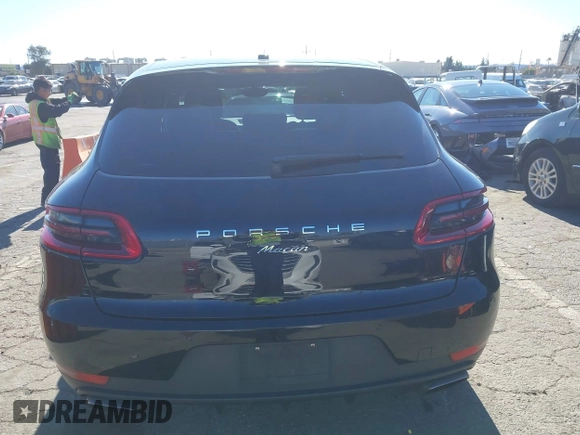 2018 Porsche Macan with VIN WP1AA2A54JLB04139, listed as a IAAI auction lot 41304595 with 53,012 mi miles and . Bid and sale history available at DreamBid. Image 16.