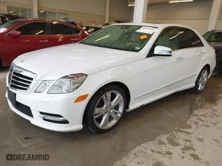 2013 Mercedes-Benz E-Class E 350 Luxury with VIN WDDHF8JBXDA745134, listed as a IAAI auction lot 41560286 with 125,208 mi miles. Bid and sale history available at carsss.com. Image 2.