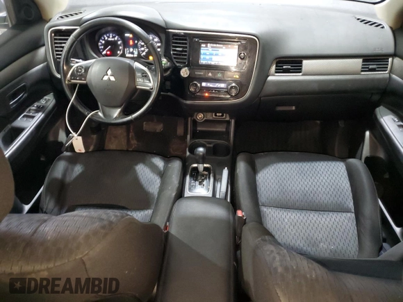 2014 Mitsubishi Outlander SE z VIN JA4AZ3A39EZ014190, wystawiony jako Copart lot #56565395 z przebiegiem 255 420 mil mil oraz Nie do naprawy • Non repairable. Historia ofert i sprzedaży dostępna na DreamBid. Obrazek 8.