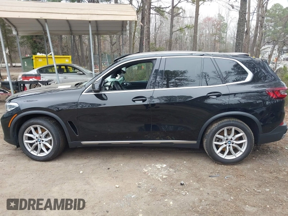 2021 BMW X5 xDrive40i with VIN 5UXCR6C0XM9F35177, listed as a IAAI auction lot 41792661 with 87,547 mi miles and . Bid and sale history available at DreamBid. Image 15.