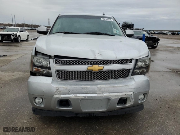 2013 Chevrolet Suburban LS with VIN 1GNSCHE02DR304642, listed as a Copart auction lot 43291035 with 0 mi miles and Salvage Title. Bid and sale history available at carsss.com. Image 5.