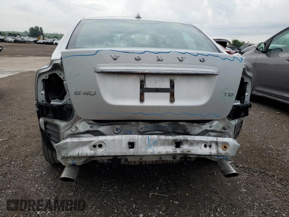 2011 Volvo S40 с VIN YV1672MS3B2534916, выставлен на аукционе Copart как лот 63177274 с пробегом 197 061 миль миль и Списание • Salvage title. История ставок и продаж доступна на DreamBid. Изображение 6.