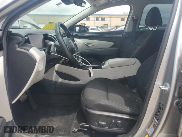 2022 Hyundai Tucson SEL z VIN 5NMJF3AE9NH061420, wystawiony jako Copart lot #54492445 z przebiegiem 39 868 mil mil oraz Szkoda całkowita • Salvage title. Historia ofert i sprzedaży dostępna na DreamBid. Obrazek 7.