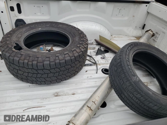 2019 Ford F-250 XL with VIN 1FT7W2BT9KED08872, listed as a Copart auction lot 64000735 with 89,099 mi miles and Salvage title. Bid and sale history available at DreamBid. Image 12.