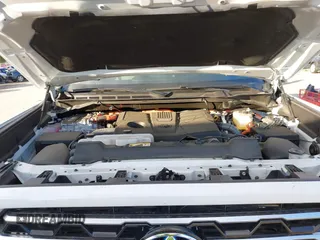 2024 Toyota Tundra Capstone Hybrid with VIN 5TFVC5DB3RX062793, listed as a IAAI auction lot 40829567 with 15,683 mi miles and . Bid and sale history available at DreamBid. Image 10.