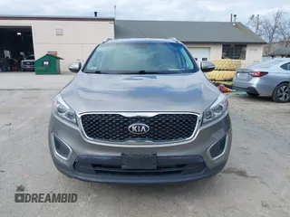 2016 Kia Sorento LX with VIN 5XYPGDA54GG177571, listed as a IAAI auction lot 41889298 with 140,702 mi miles. Bid and sale history available at carsss.com. Image 12.