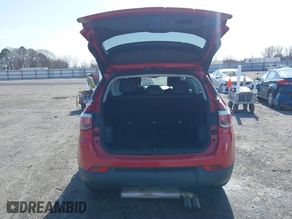 2020 Jeep Compass Altitude с VIN 3C4NJCBB4LT141082, выставлен на аукционе IAAI как лот 41553489 с пробегом 73 721 миль миль и . История ставок и продаж доступна на DreamBid. Изображение 8.
