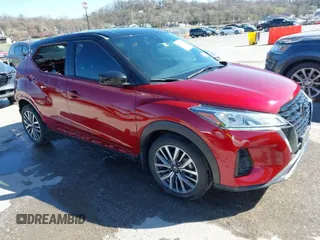 2021 Nissan Kicks SV with VIN 3N1CP5CV1ML535573, listed as a IAAI auction lot 41829377 with 48,430 mi miles. Bid and sale history available at carsss.com. Image 1.