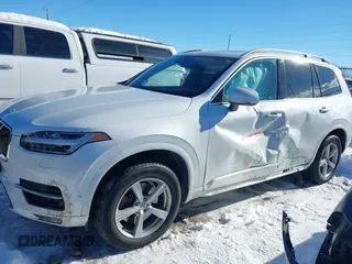 2018 Volvo XC90 Momentum with VIN YV4102XK8J1321378, listed as a IAAI auction lot 41304864 with 58,806 mi miles and . Bid and sale history available at DreamBid. Image 14.
