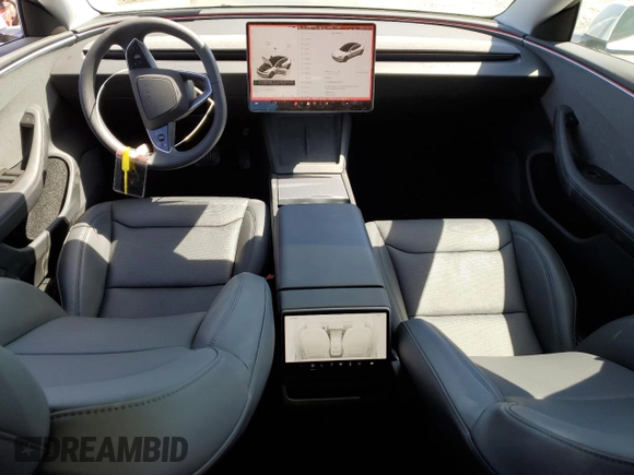 2025 Tesla Model 3 Long Range z VIN 5YJ3E1EA8SF903460, wystawiony jako Copart lot #57116545 z przebiegiem 5 147 mil mil oraz Szkoda całkowita • Salvage title. Historia ofert i sprzedaży dostępna na DreamBid. Obrazek 8.