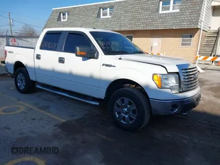 2012 Ford F-150 XL with VIN 1FTFW1EF4CFC09626, listed as a IAAI auction lot 41141973 with 221,321 mi miles. Bid and sale history available at carsss.com. Image 1.