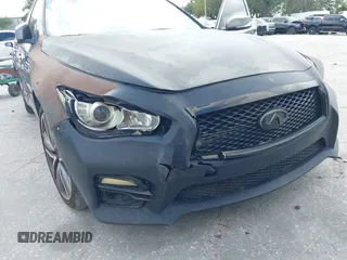 2015 Infiniti Q50 Premium with VIN JN1BV7AP8FM352195, listed as a IAAI auction lot 41968813 with 146,542 mi miles. Bid and sale history available at carsss.com. Image 6.