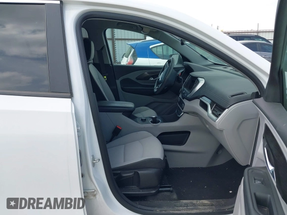 2022 GMC Terrain SLE with VIN 3GKALMEV9NL302604, listed as a IAAI auction lot 41924070 with 48,114 mi miles and . Bid and sale history available at carsss.com. Image 5.