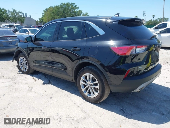 2021 Ford Escape SE with VIN 1FMCU0G65MUB16302, listed as a IAAI auction lot 41986358 with 32,820 mi miles and . Bid and sale history available at carsss.com. Image 3.