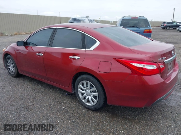 2016 Nissan Altima SL with VIN 1N4AL3AP4GC243995, listed as a IAAI auction lot 42200730 with 268,469 mi miles and . Bid and sale history available at carsss.com. Image 3.