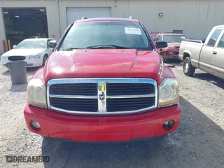 2005 Dodge Durango SLT with VIN 1D4HD48N15F612892, listed as a IAAI auction lot 41828230 with 323,800 mi miles. Bid and sale history available at carsss.com. Image 6.