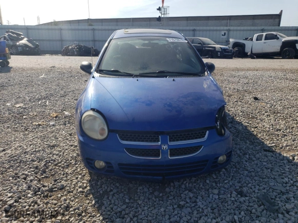 2004 Dodge Neon SXT with VIN 1B3ES56C24D504712, listed as a Copart auction lot 71676674 with 0 mi miles and Salvage Title. Bid and sale history available at carsss.com. Image 5.