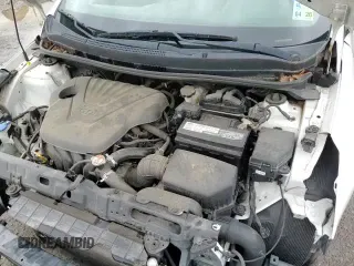 2017 Hyundai Accent SE z VIN KMHCT4AE8HU305929, wystawiony jako Copart lot #58968335 z przebiegiem 116 867 mil mil oraz Szkoda całkowita • Salvage title. Historia ofert i sprzedaży dostępna na DreamBid. Obrazek 16.