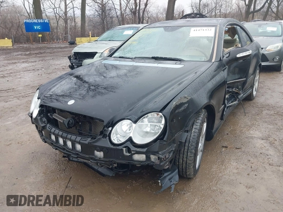 2007 Mercedes-Benz CLK-Class 5.5L with VIN WDBTJ72H77F214706, listed as a IAAI auction lot 41471332 with 87,310 mi miles. Bid and sale history available at carsss.com. Image 2.