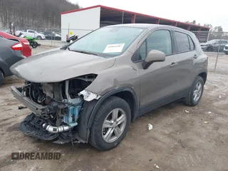 2022 Chevrolet Trax LS with VIN KL7CJNSM4NB514112, listed as a IAAI auction lot 41069182 with 86,331 mi miles. Bid and sale history available at carsss.com. Image 2.