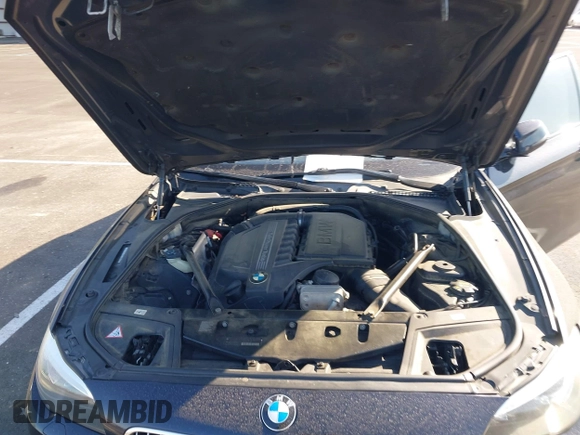 2015 BMW 5 Series 535i xDrive with VIN WBA5B3C54FD541138, listed as a IAAI auction lot 42043269 with 172,714 mi miles. Bid and sale history available at carsss.com. Image 10.