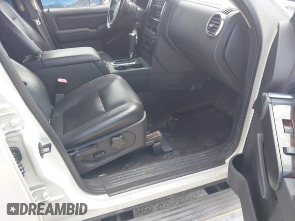 2006 Ford Explorer Limited with VIN 1FMEU75816ZA19528, listed as a IAAI auction lot 42567514 with 174,408 mi miles and . Bid and sale history available at DreamBid. Image 5.