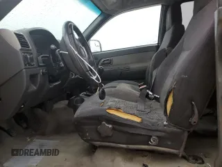 2004 GMC Canyon SLE Z71 z VIN 1GTDS196148179083, wystawiony jako Copart lot #45245355 z przebiegiem 151 019 mil mil oraz Szkoda całkowita • Salvage title. Historia ofert i sprzedaży dostępna na DreamBid. Obrazek 7.