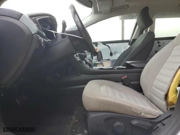 2016 Ford Fusion Energi Titanium with VIN 3FA6P0SU0GR305536, listed as a Copart auction lot 85931474 with 221,786 mi miles and Salvage Title. Bid and sale history available at carsss.com. Image 7.