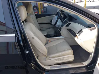 2017 Acura RLX Technology с VIN JH4KC1F55HC000366, выставлен на аукционе IAAI как лот 42279005 с пробегом 63 858 миль миль и . История ставок и продаж доступна на DreamBid. Изображение 5.