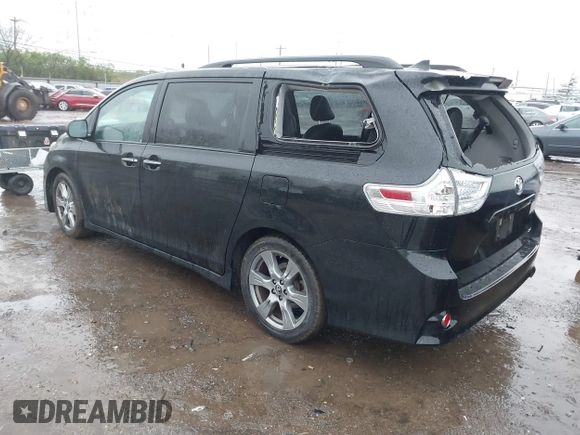 2018 Toyota Sienna SE with VIN 5TDXZ3DC5JS937838, listed as a IAAI auction lot 41964525 with 63,177 mi miles and . Bid and sale history available at DreamBid. Image 3.