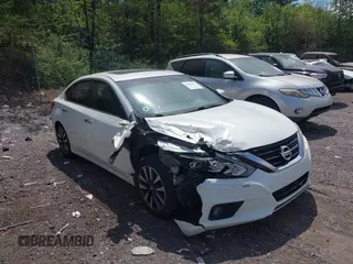2016 Nissan Altima SR with VIN 1N4AL3AP9GC136005, listed as a IAAI auction lot 42041717 with 136,594 mi miles and . Bid and sale history available at DreamBid. Image 6.